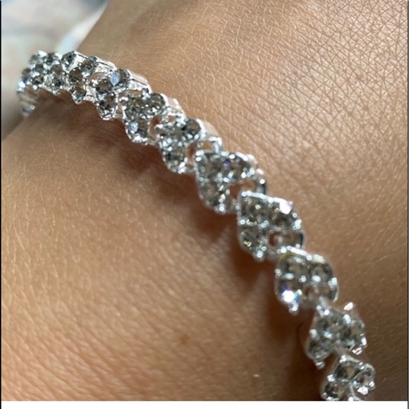 Silver tennis bracelet - Picture 2 of 6